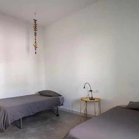 Max House تيغيسي