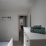 Max House Тегисе