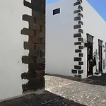 Max House *
